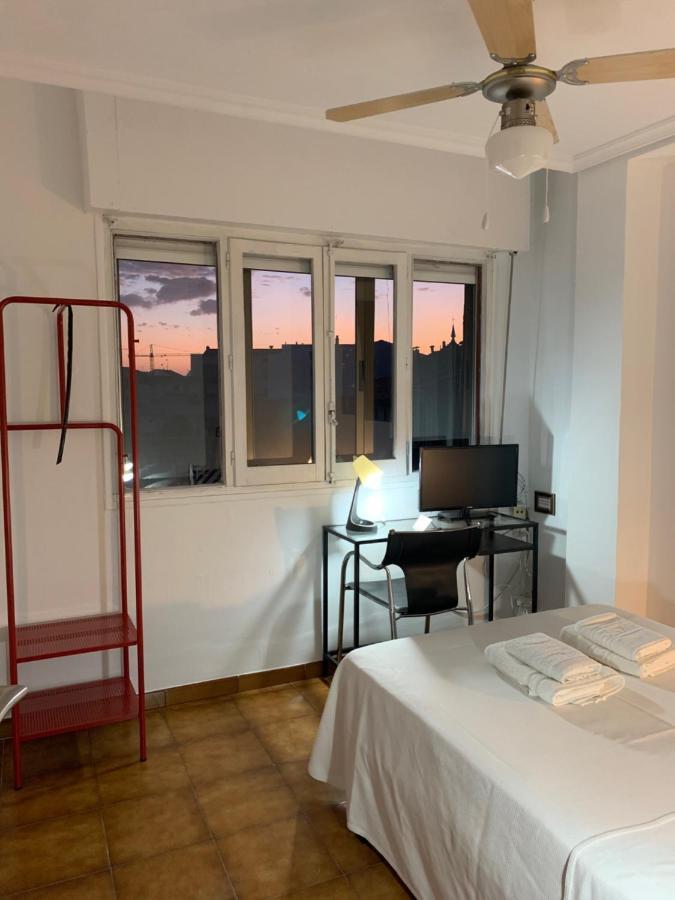 Hotel Y Restaurante Puerta De Aranda Aranda de Duero Dış mekan fotoğraf