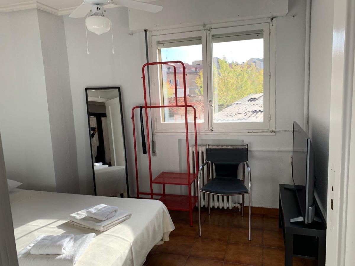 Hotel Y Restaurante Puerta De Aranda Aranda de Duero Dış mekan fotoğraf